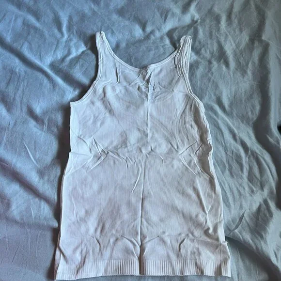 Lululemon Tank Top - Picture 2 of 3
